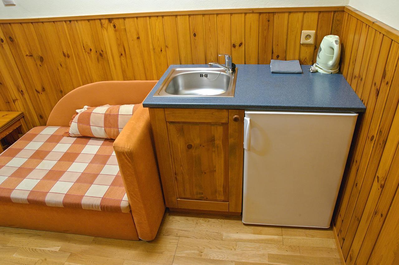 Penzion Pod Branou Poprad Buitenkant foto